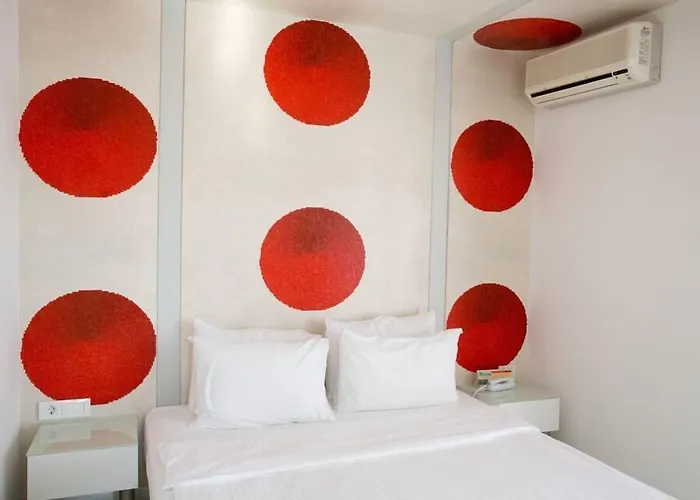 Villasaray & Szálloda 3*