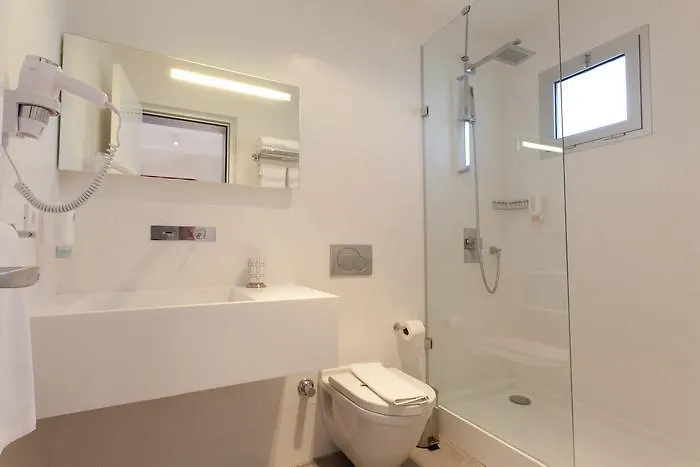 Villasaray & Szálloda 3*