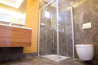 Villasaray & Szálloda