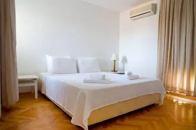 Villasaray & Szálloda 3*